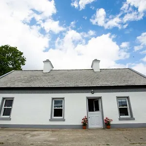 Holiday home Mary's Cosy On The Wild Atlantic Way, Galway